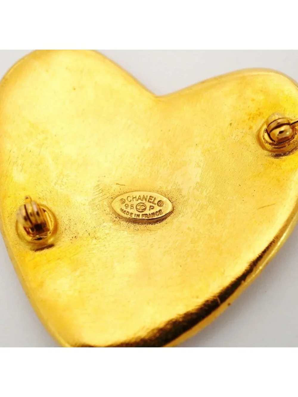 Chanel Brooch Vintage CC Logo Heart Motif Gold Plated - Picture 4 of 6